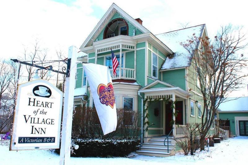 Heart Of The Village Bed & Breakfast In Shelburne Vt Exterior foto